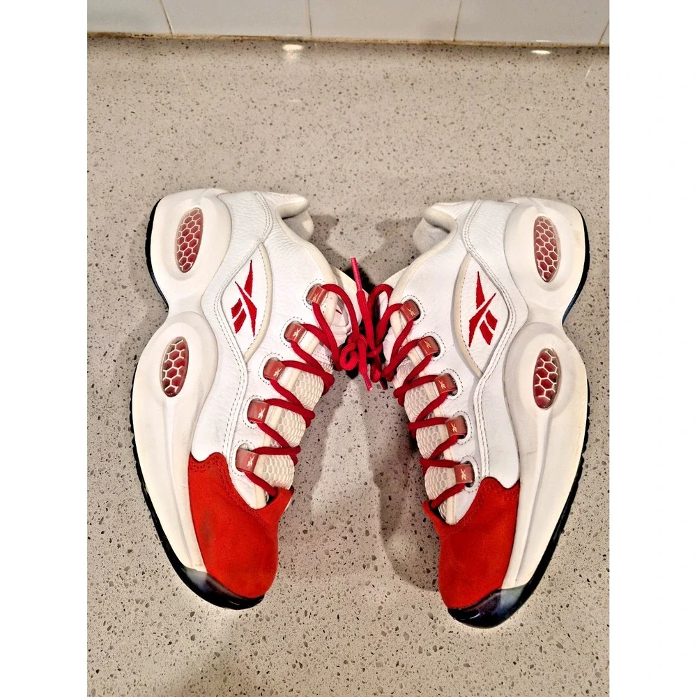 Reebok Question Low White Red Ice Size 9.5 Mens Suede Tip